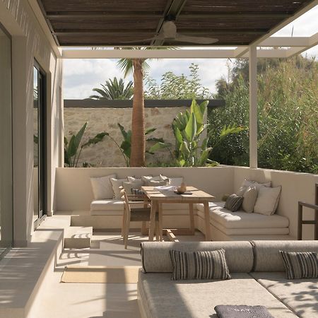 Dyo Beach Suites Rethymno  Exterior photo