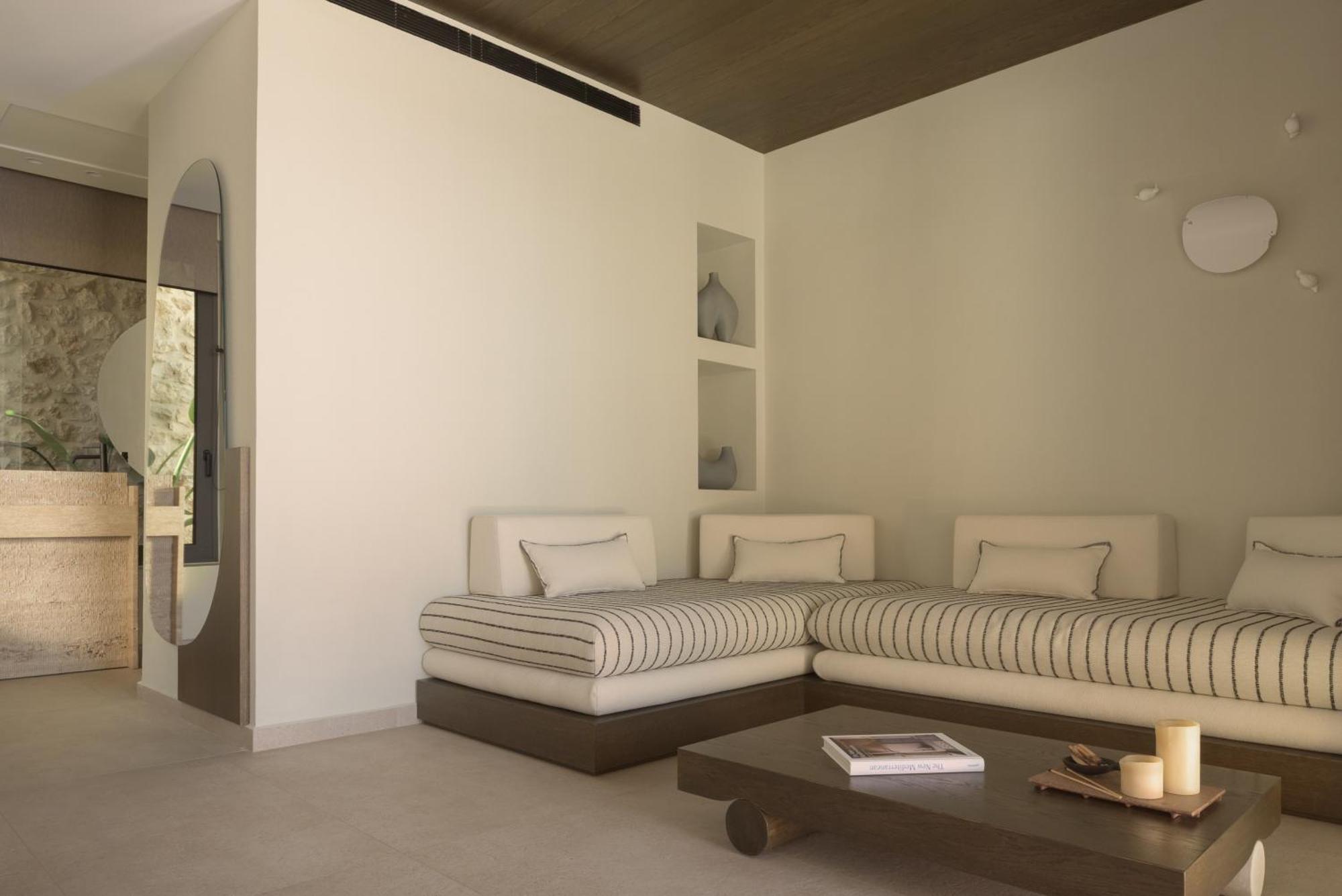 Dyo Beach Suites Rethymno  Exterior photo