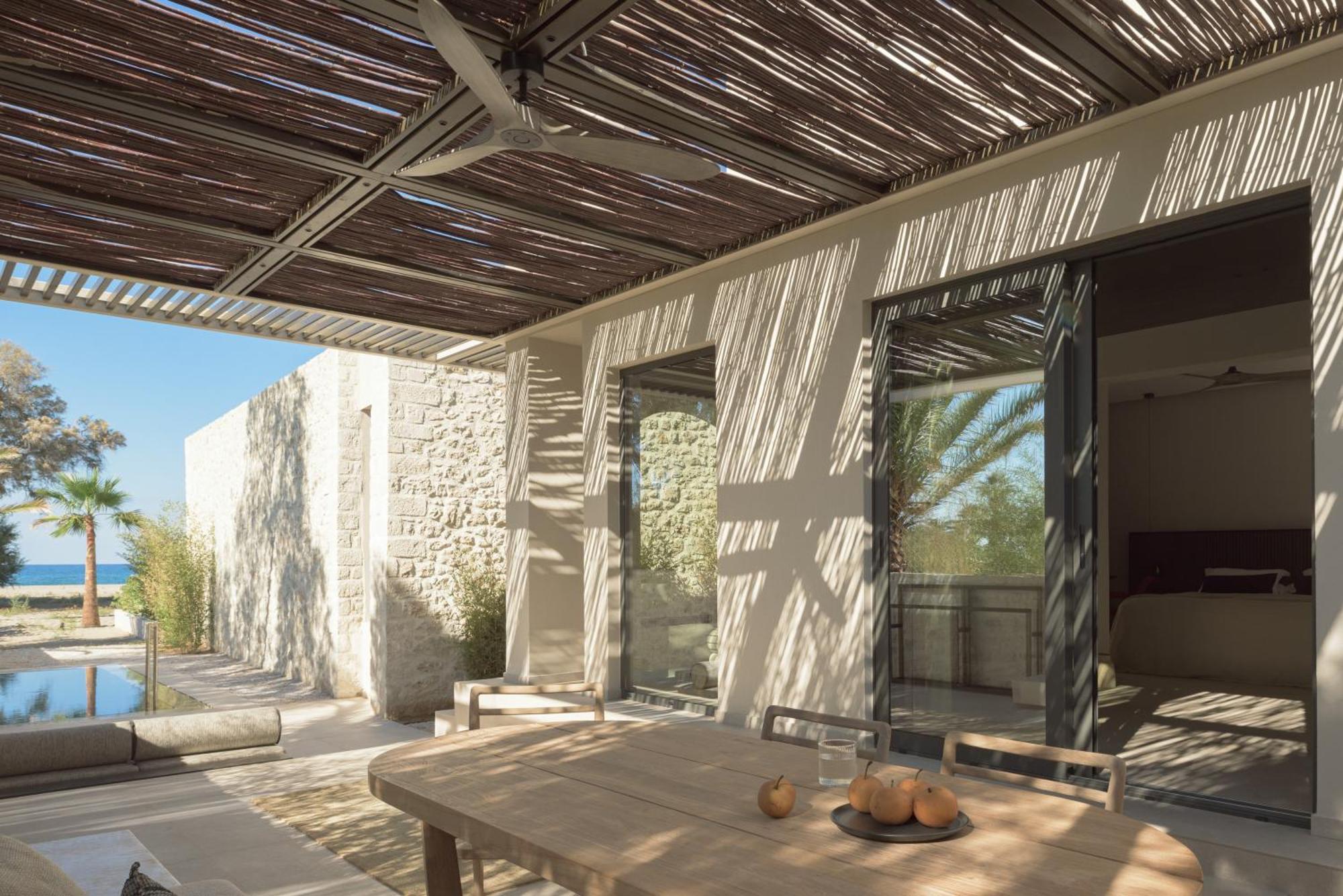 Dyo Beach Suites Rethymno  Exterior photo
