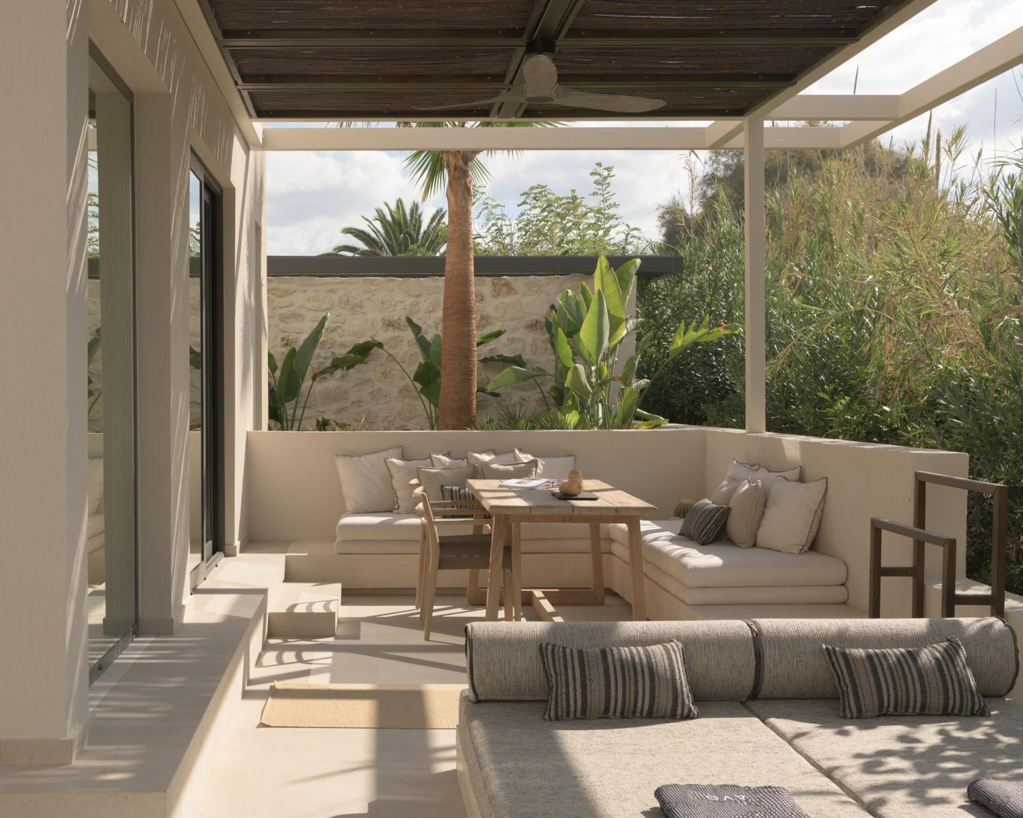 Dyo Beach Suites Rethymno  Exterior photo