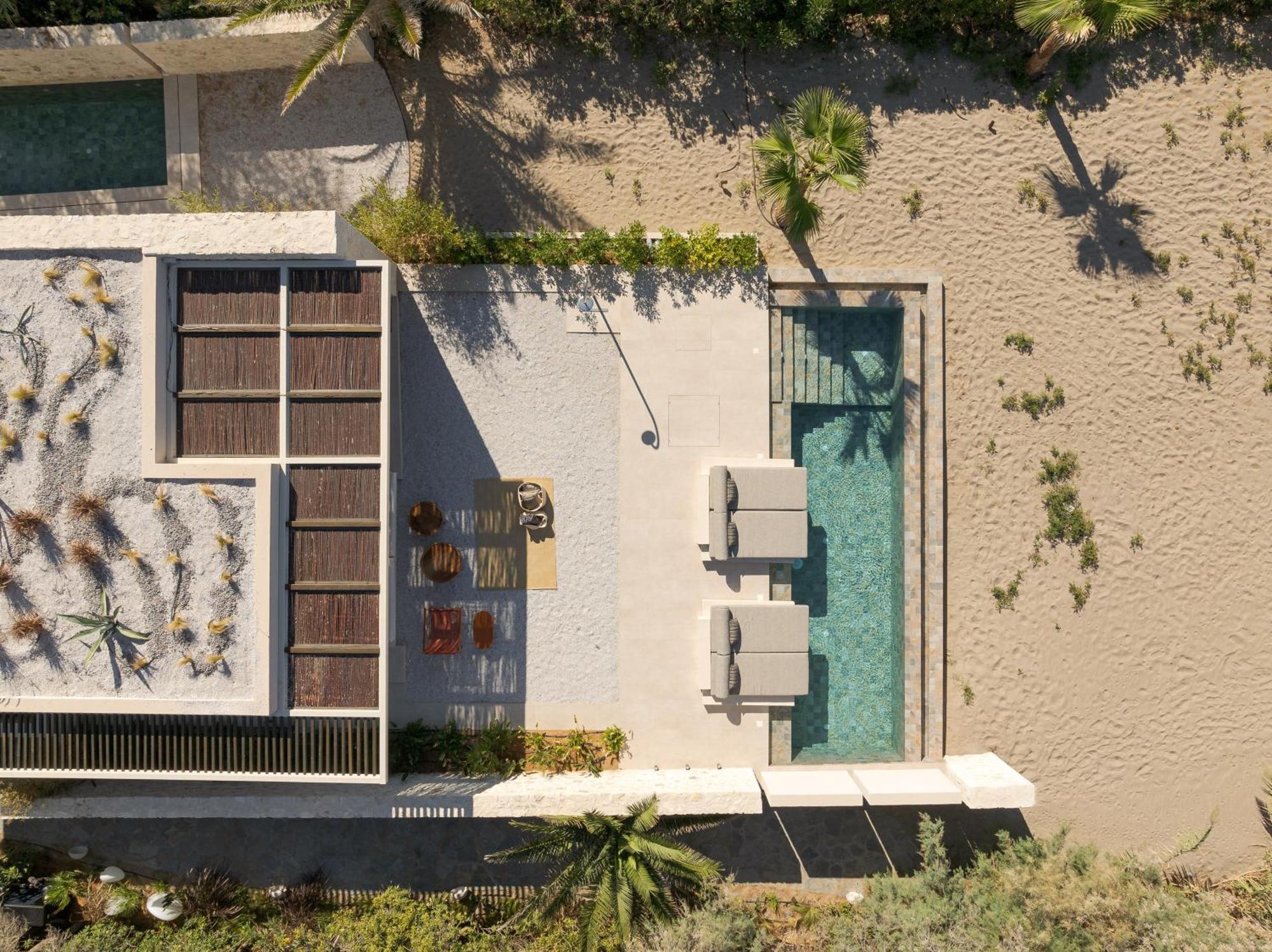 Dyo Beach Suites Rethymno  Exterior photo